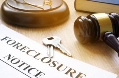 Victory Junk Removal can help owners and real estate agents with foreclosure clean outs.